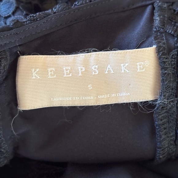 KEEPSAKE the Label Revolve Utopia Lace Gown In Midnight Navy Blue - Picture 5 of 9